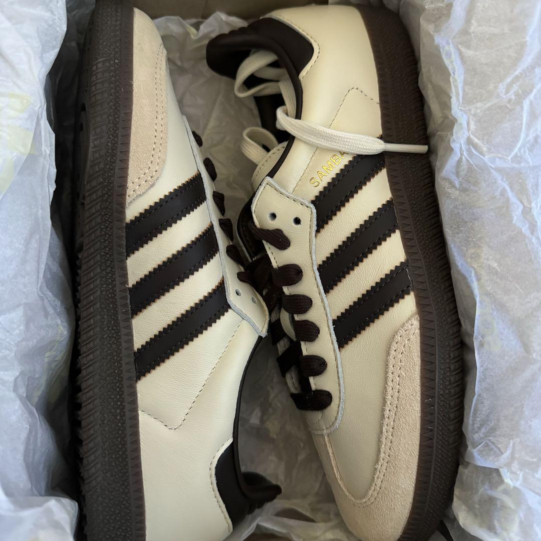 サンバ　クリームホワイト　24.5cm新品