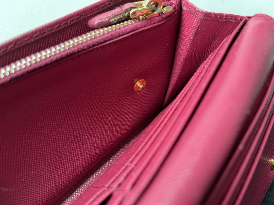 PRADA バーガンディ リボン付き長財布　ピンク財布　レディース長財布