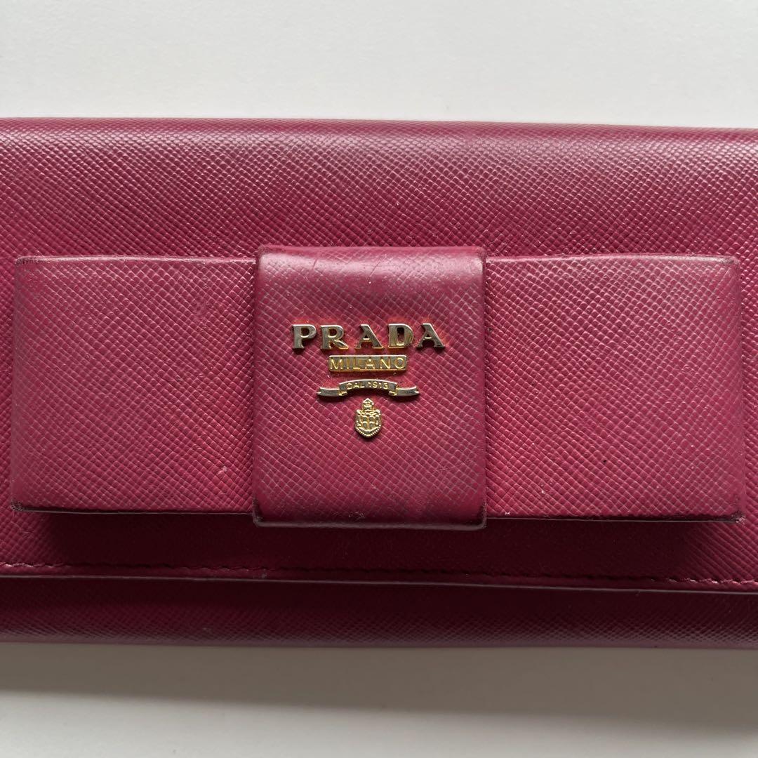 PRADA バーガンディ リボン付き長財布　ピンク財布　レディース長財布