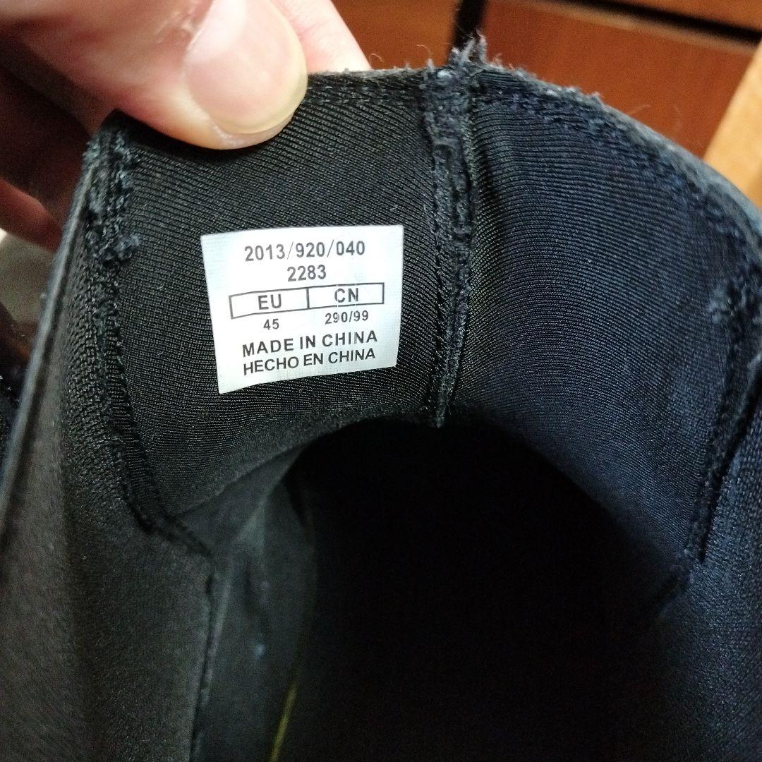 ZARA　Vibram 黒 レザー チェルシーブーツ EU 45 ZARA Vibram 黒 レザー チェルシーブーツ EU 45 - メルカリ