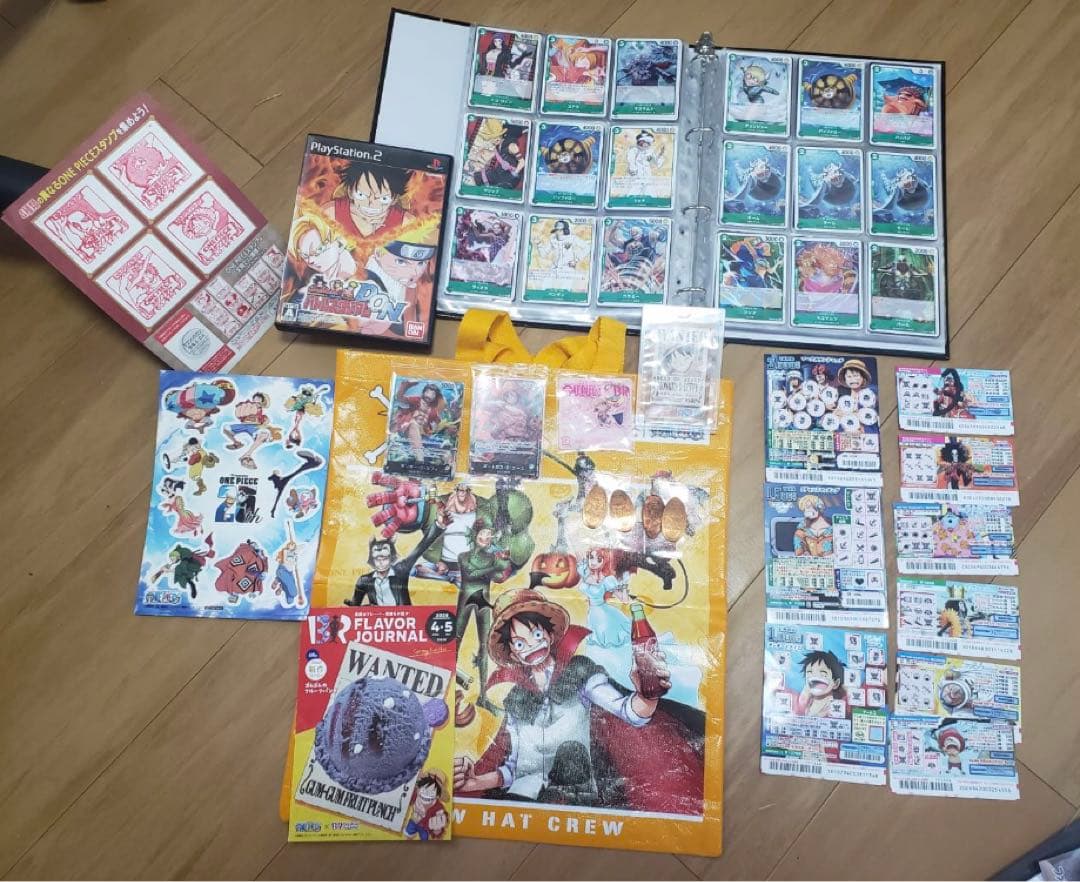 ワンピースコレクションとバイオハザードフォルダ ワンピースコレクションとバイオハザードフォルダ