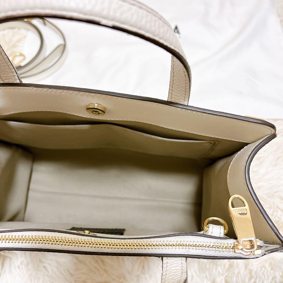 美品】FURLA フルラ ハンドバッグ ショルダーバッグ 白 保存袋