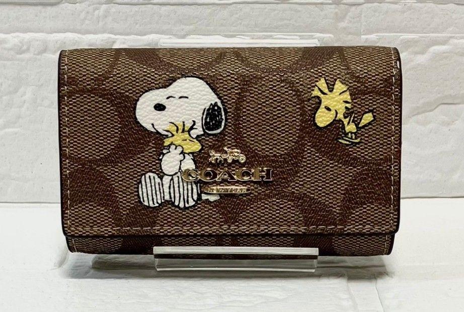 COACH 　スヌーピー キーケース　 ブラウン
