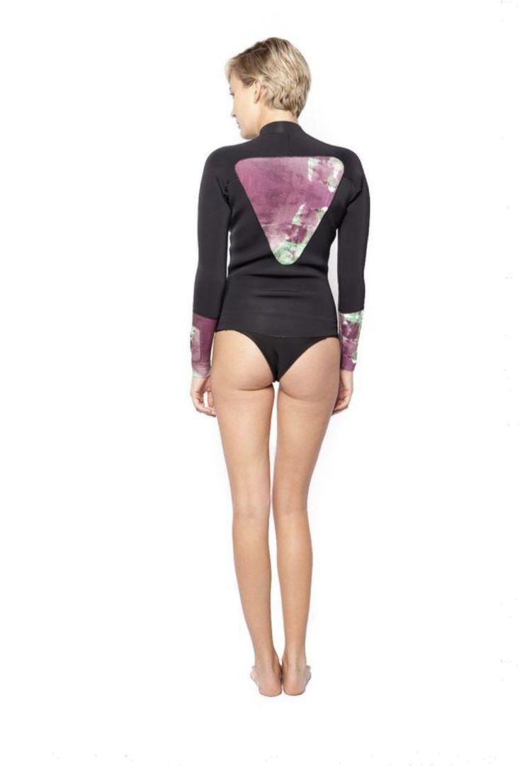 ✨新品✨KASSIA レディース　ロンスリ　タッパー　　フロントジッパー M