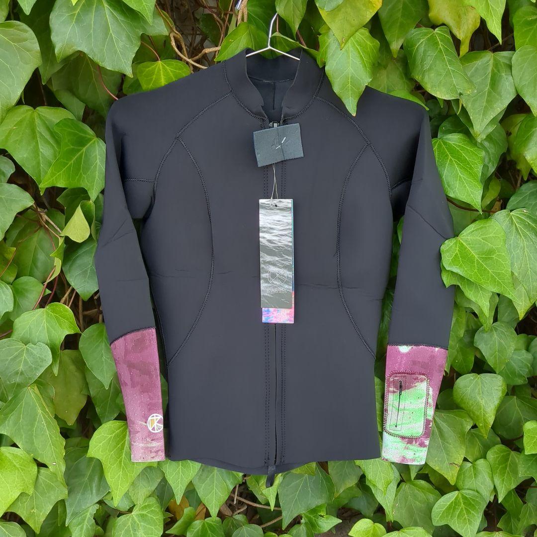 ✨新品✨KASSIA レディース　ロンスリ　タッパー　　フロントジッパー M