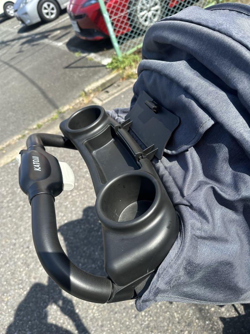 ダークグレー