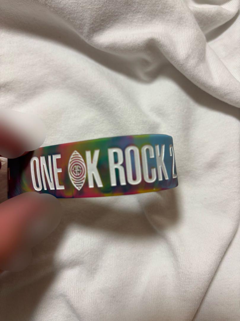 ONE OK ROCK 2015 海外ツアー限定ラバーバンド ONE OK ROCK 2015 ラバーバンド - メルカリ