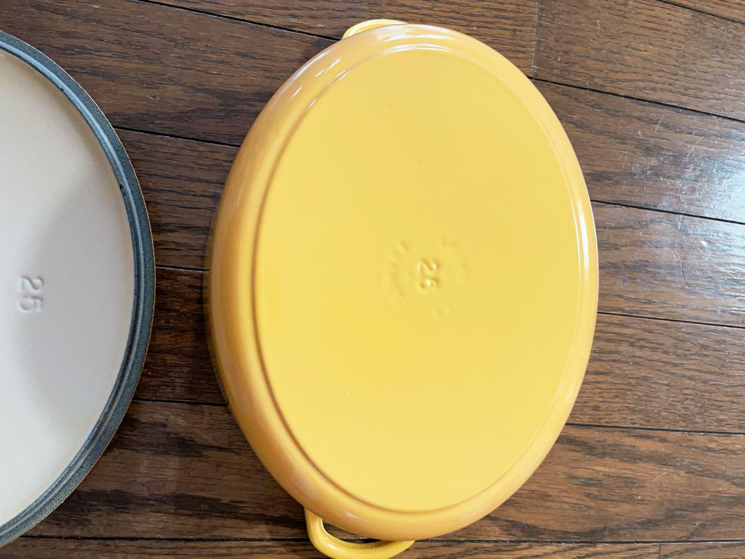 未使用 ルクルーゼ ココットオーバル 25cm サフランイエロー 両手鍋