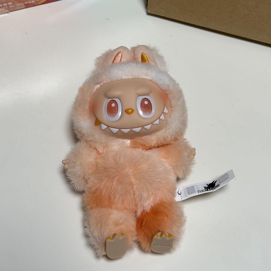 POPMART LABUBU Big into Energy HAPPINESS - メルカリ