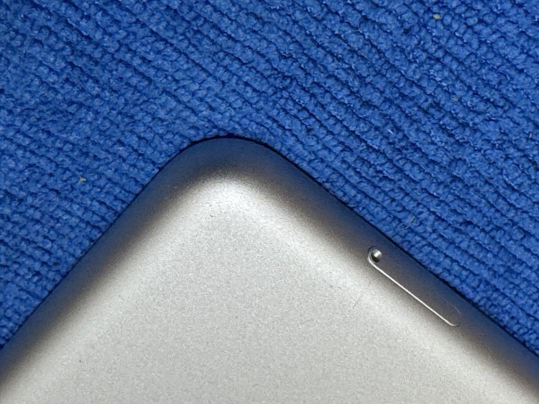 iPad 第7世代 simフリー 10.2インチ 32GB シルバー②