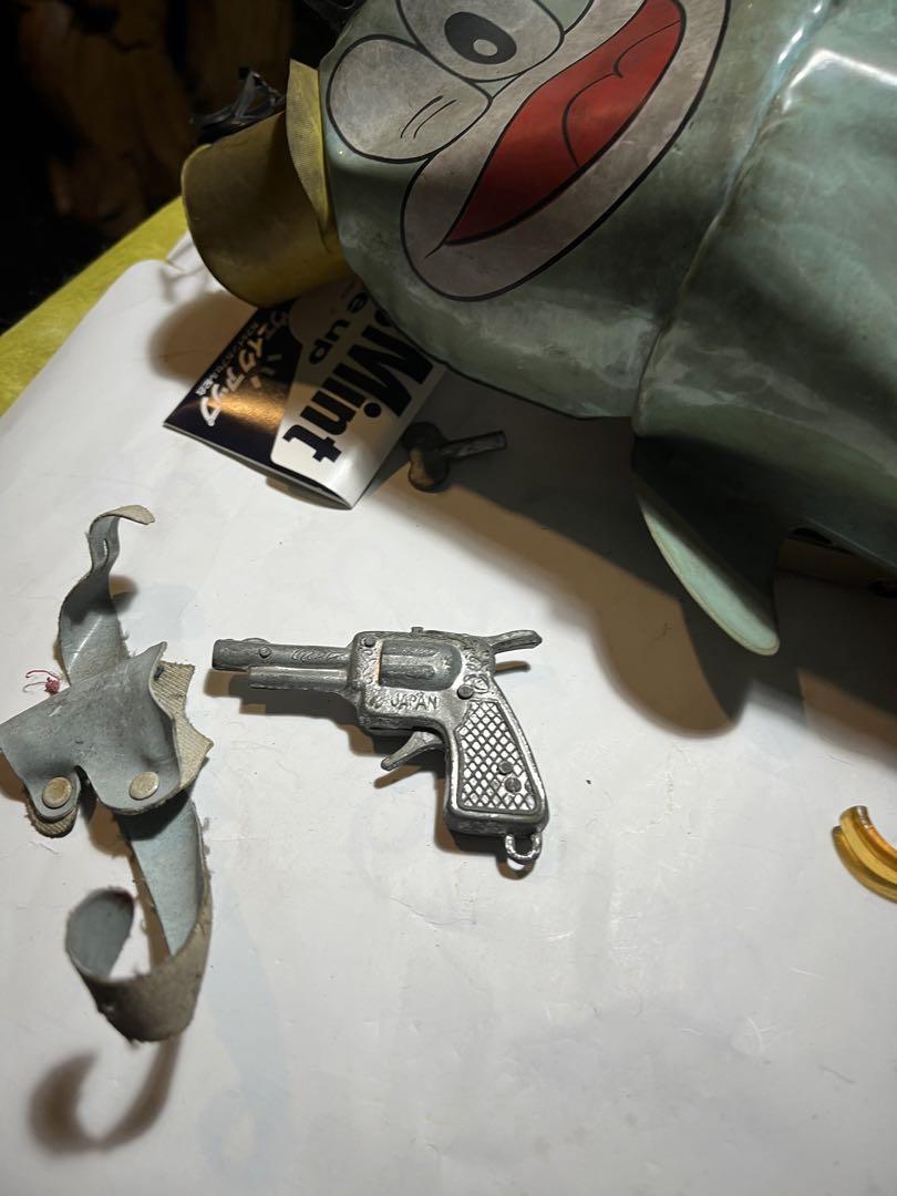 おもちゃの銃、トイガン、駄菓子屋おまけ銃、駄菓子屋景品銃、紙火薬銃、合法銃