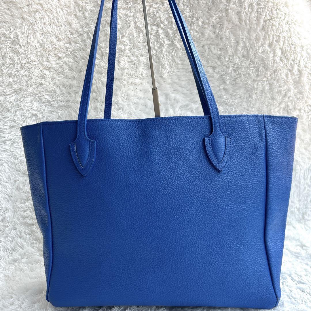 極美品 DRESSTERIOR ビジネスバッグ 肩掛け A4可 ロゴ刻印 レザー 極美品 DRESSTERIOR トートバッグ A4 肩掛け可 ロゴ刻印 レザー