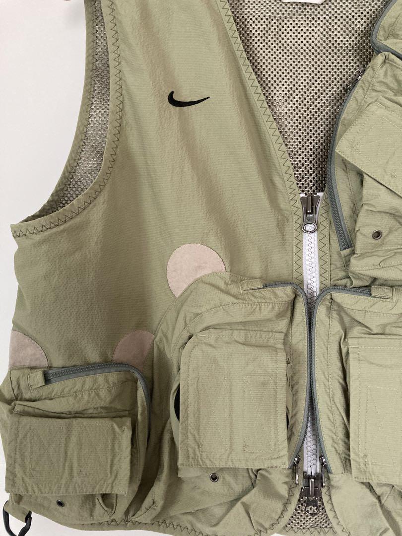 Nike ispa ユーティリティベストSサイズ美品！