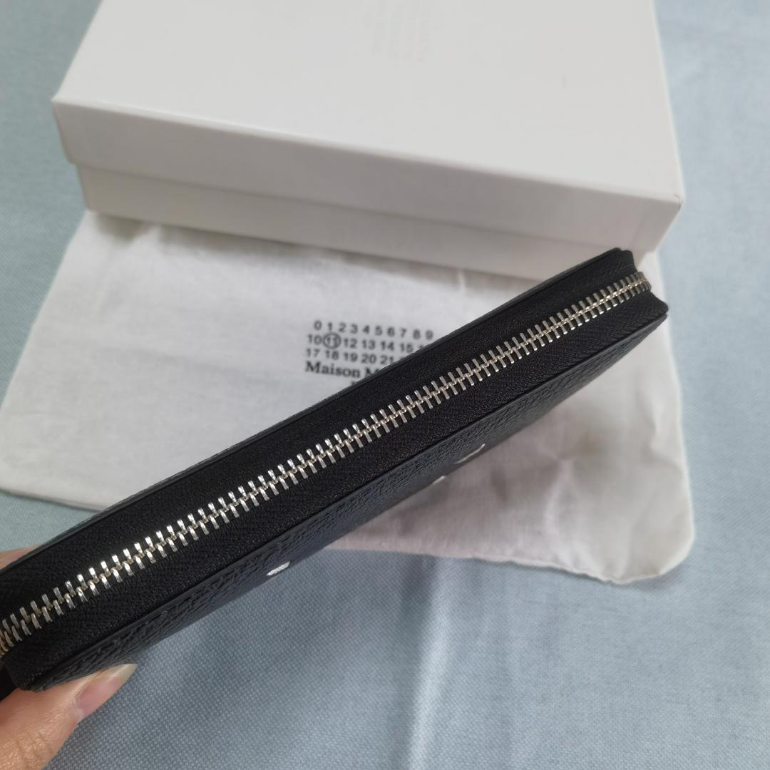 知的な げ Maison Margiela シボ レザー 長財布 人気のブランド満載。