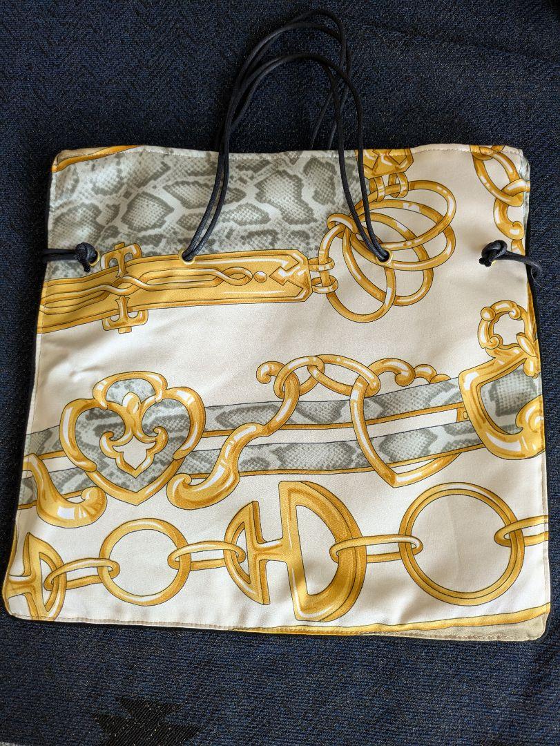 Chicolatte チコラッテ PIPING BAG スカーフ柄 Chicolatte チコラッテ PIPING BAG スカーフ柄 - メルカリ