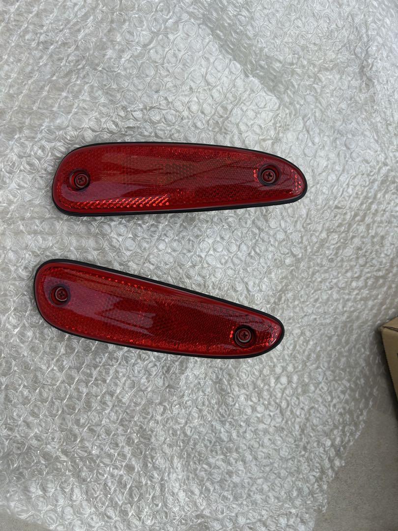 マツダRX-7 FD-3S リアサイドマーカー 6型　純正。 US マツダ 純正 RX-7 FD3S 後期 リア サイドマーカー