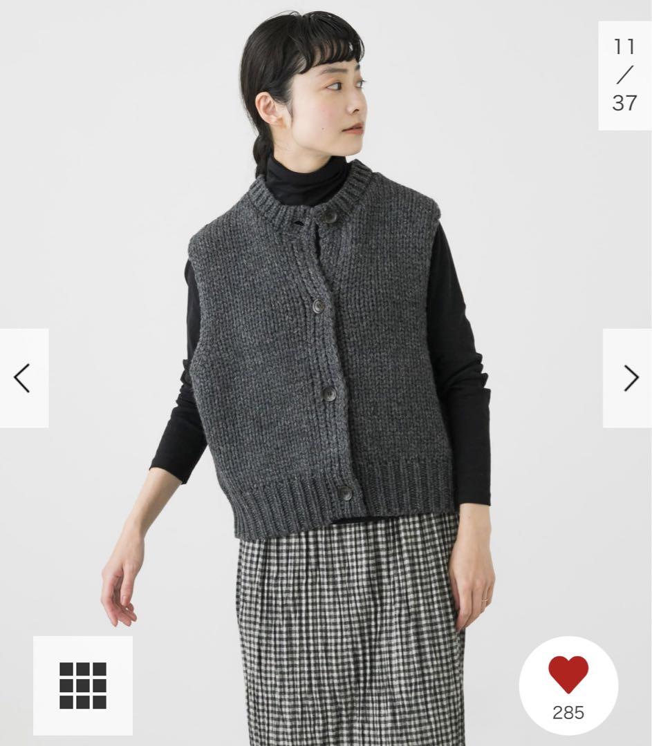新品タグ付◆ CHARCOAL ラムウールボタンニットベスト　かぐれ　DOORS
