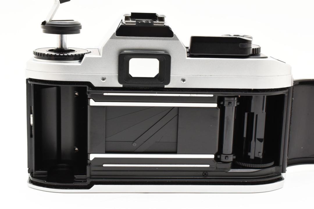 超美品 ニコン FG-20 シルバー フィルムカメラ　モルト新品交換済 B875