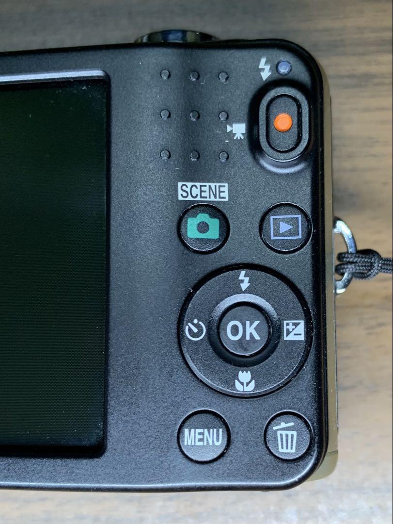 Nikon COOLPIX L30 シルバー　本体のみ　ジャンク品 新品同様 COOLPIX L30 シルバー