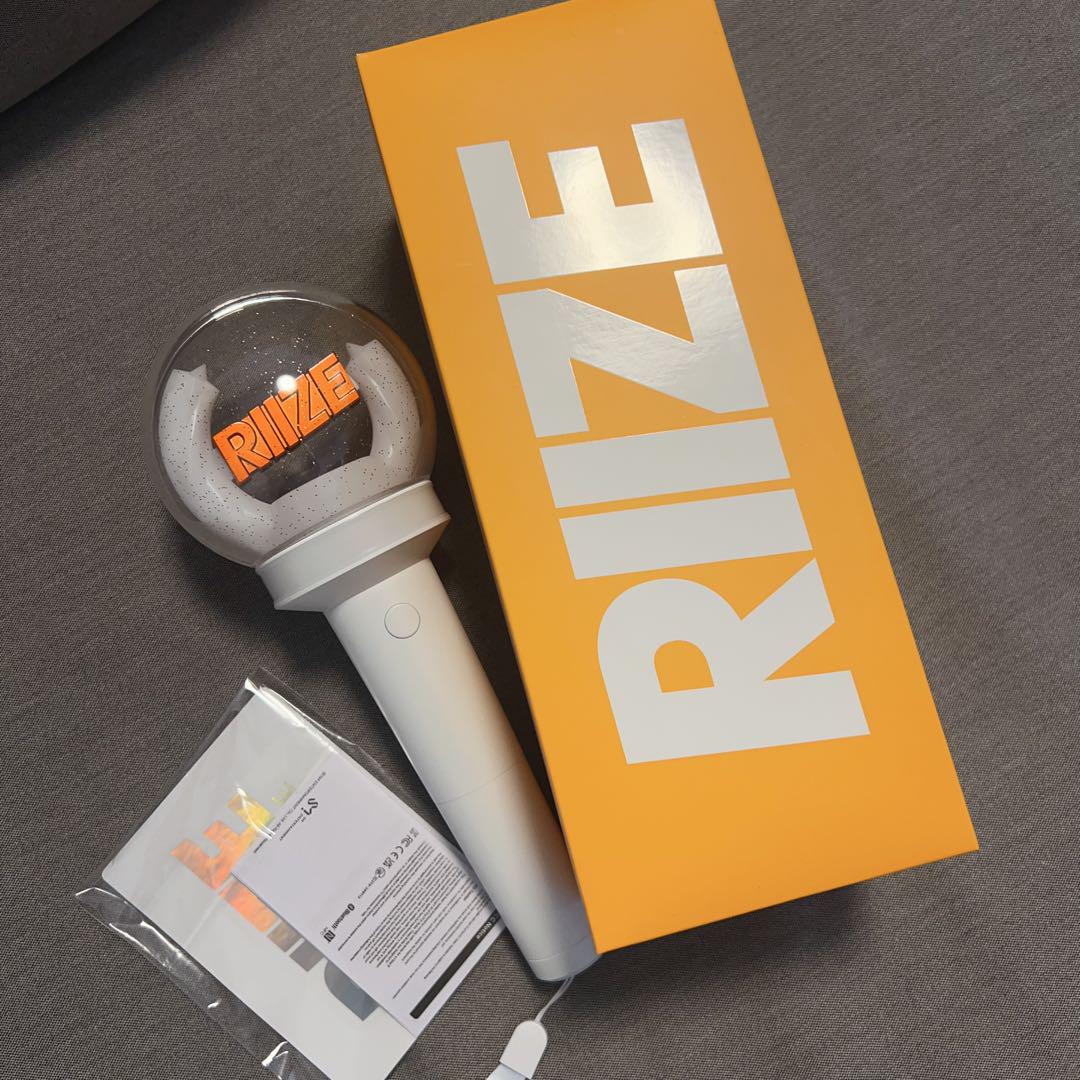 RIIZE ペンライト ホワイト Amazon.co.jp: 【日本公式】RIIZE OFFICIAL FANLIGHT official