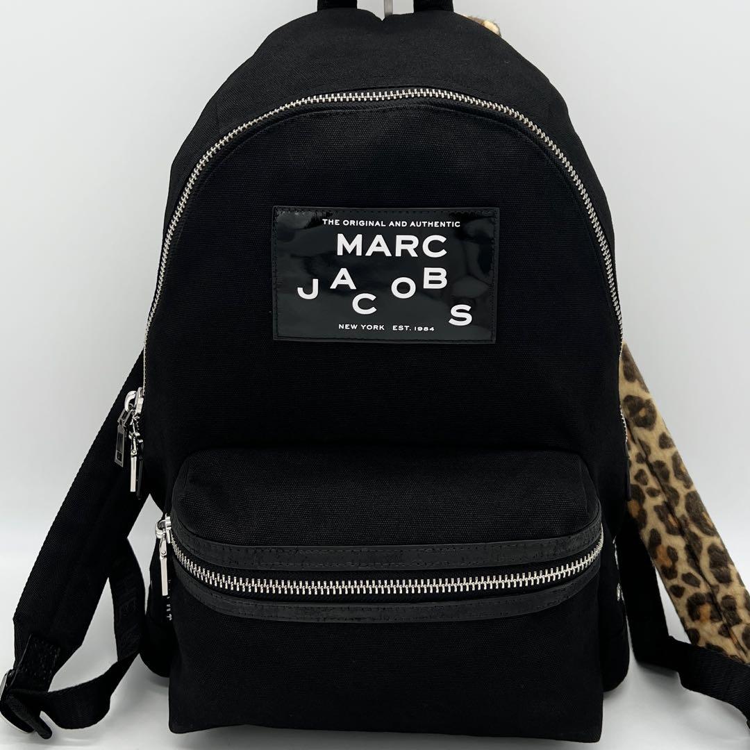 【希少美品✨】 マークジェイコブス リュック 豹柄 A4収納可能 ブラック 黒 希少✨】 マークジェイコブス リュック 豹柄 A4収納可能