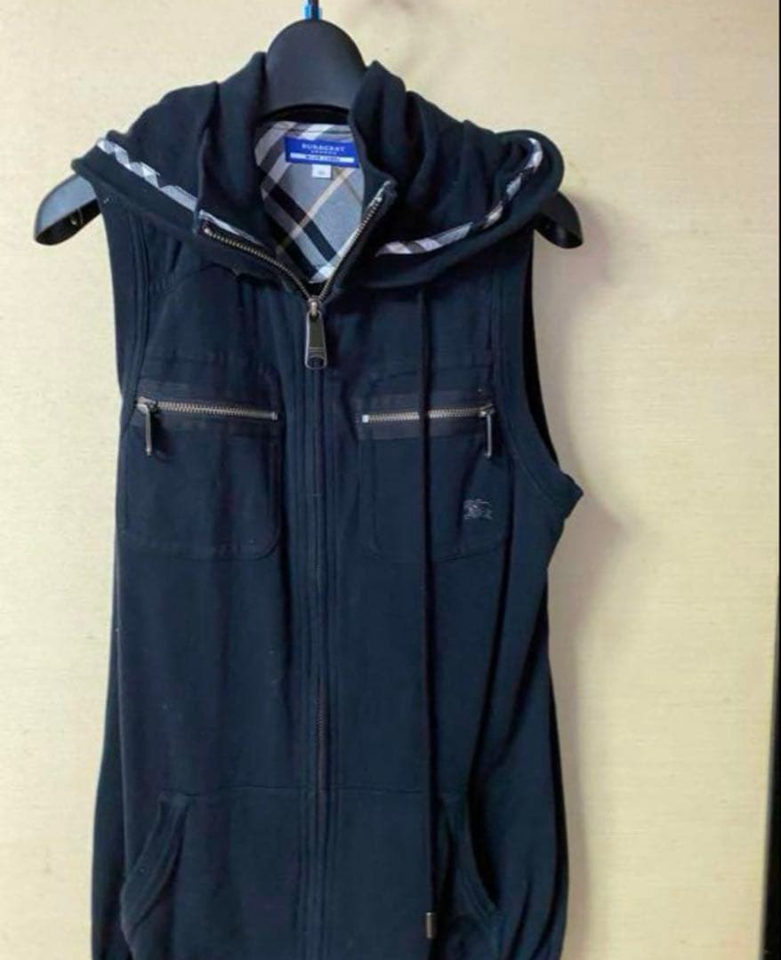 バーバリーブルーレーベル　ベスト