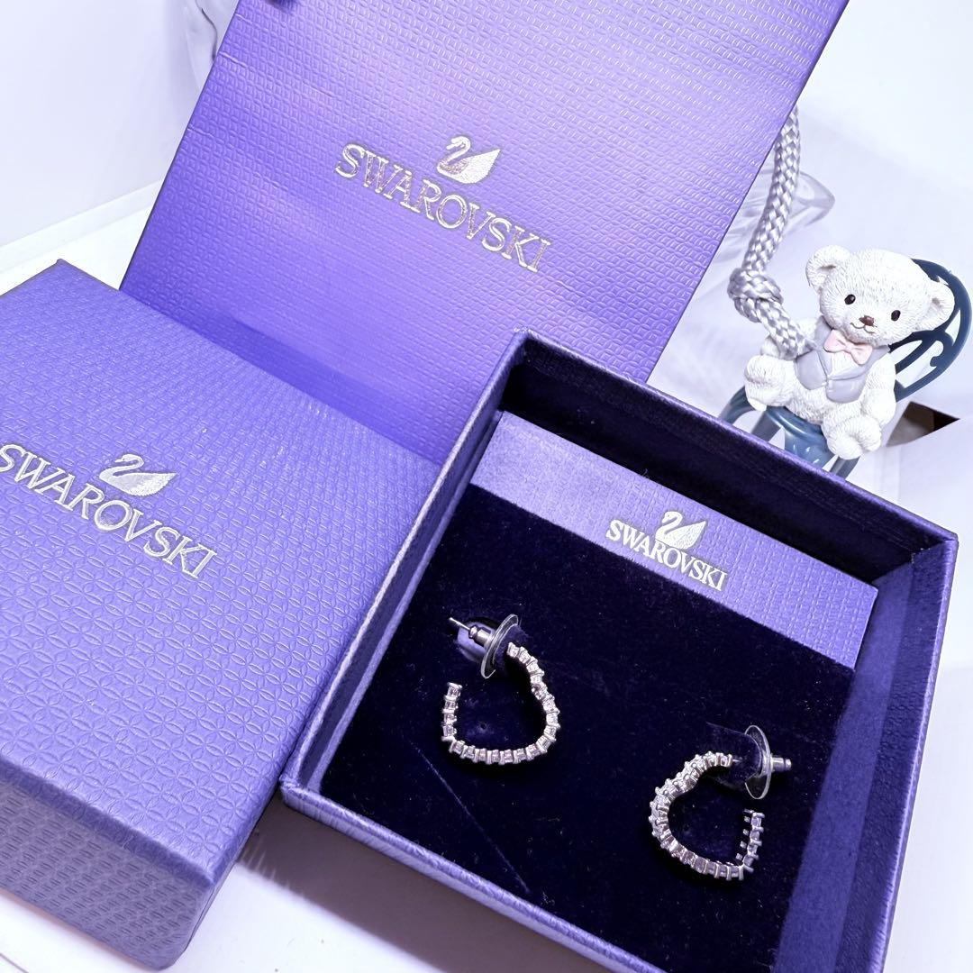 SWAROVSKI スワロフスキー Matrix フープピアスハート - メルカリ