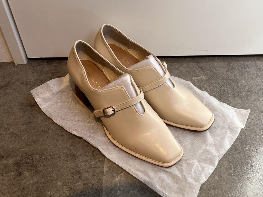 【新品未使用】ベージュ ローファー