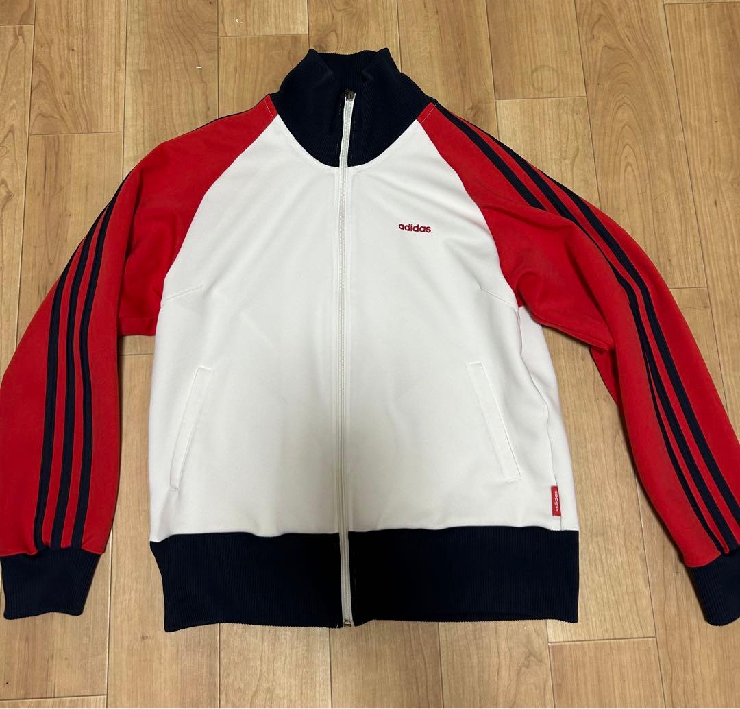 90's adidas トラックジャケット　国旗タグ　Ｍサイズ