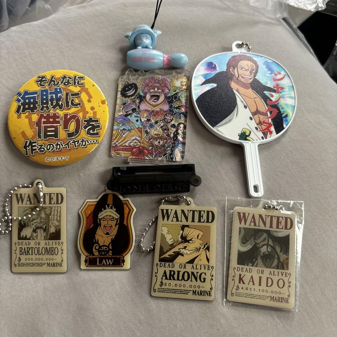 ONEPIECEグッズセット ナミ ロー シャンクス ワンピース 缶