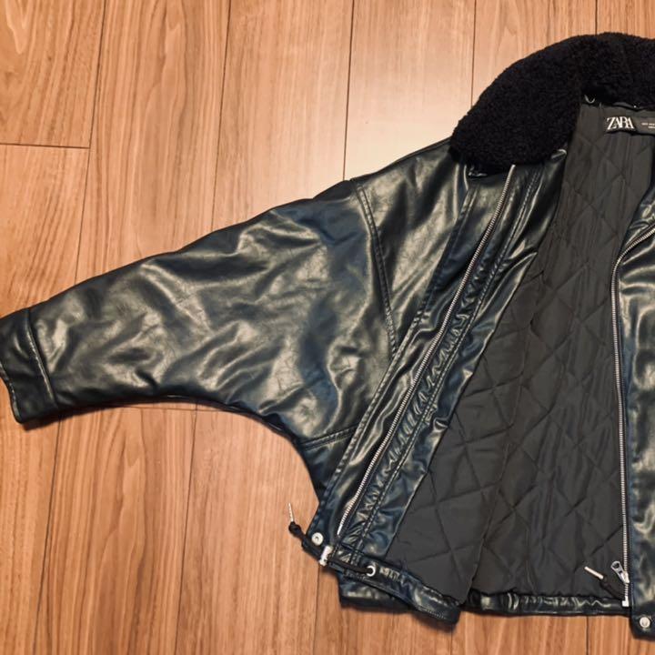 ZARA コントラストフェイクファー付きジャケット - メルカリ ZARA コントラストフェイクファー付きジャケット - メルカリ