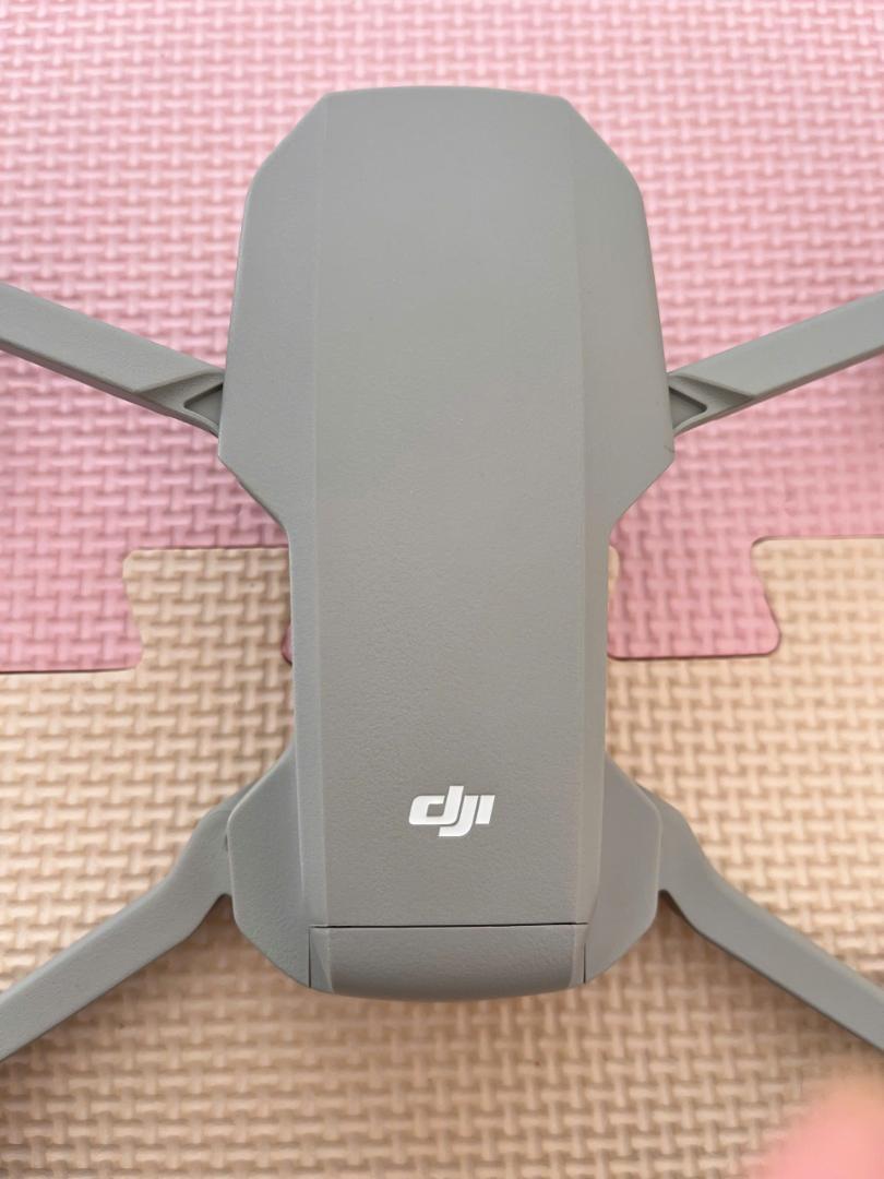 DJI