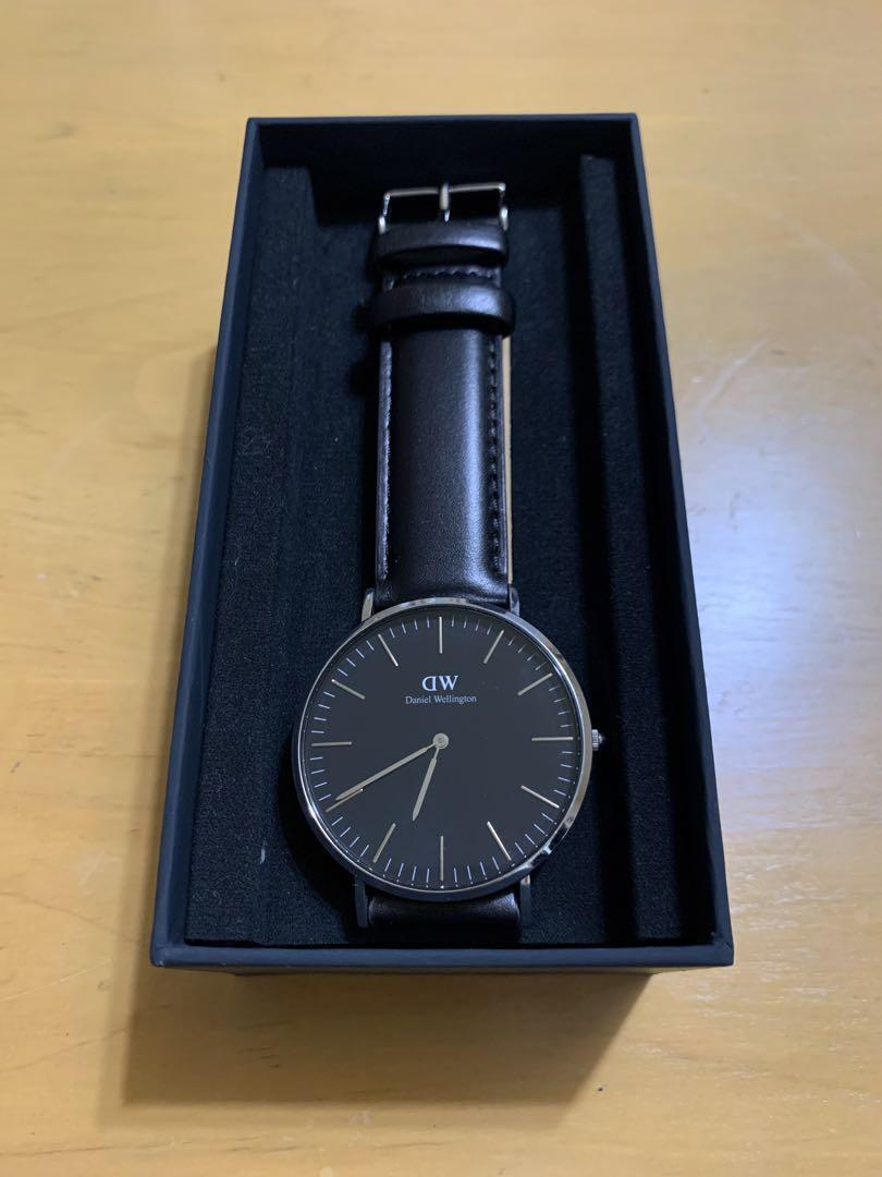 Daniel Wellington 時計 黒 レザー