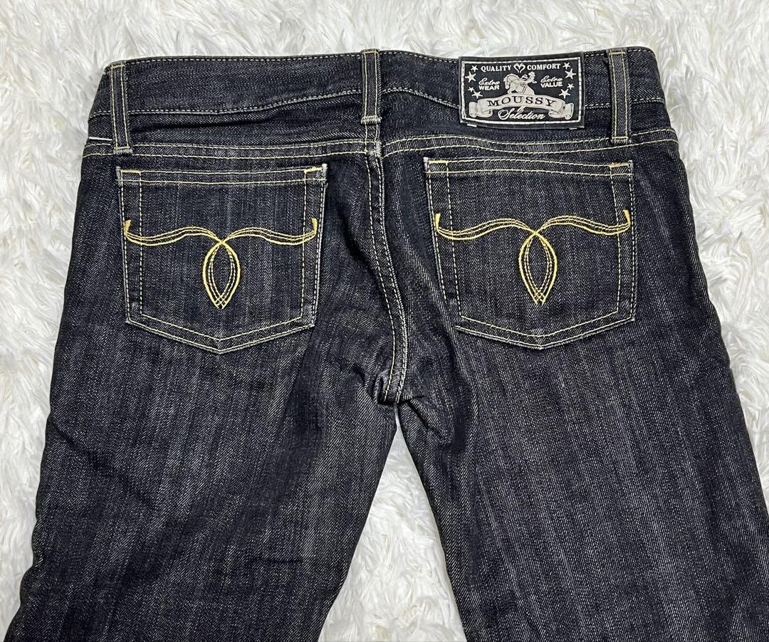よっしー　MOUSSY ブーツカットデニム 26サイズ ダークデニム MOUSSY ブーツカットデニム 26