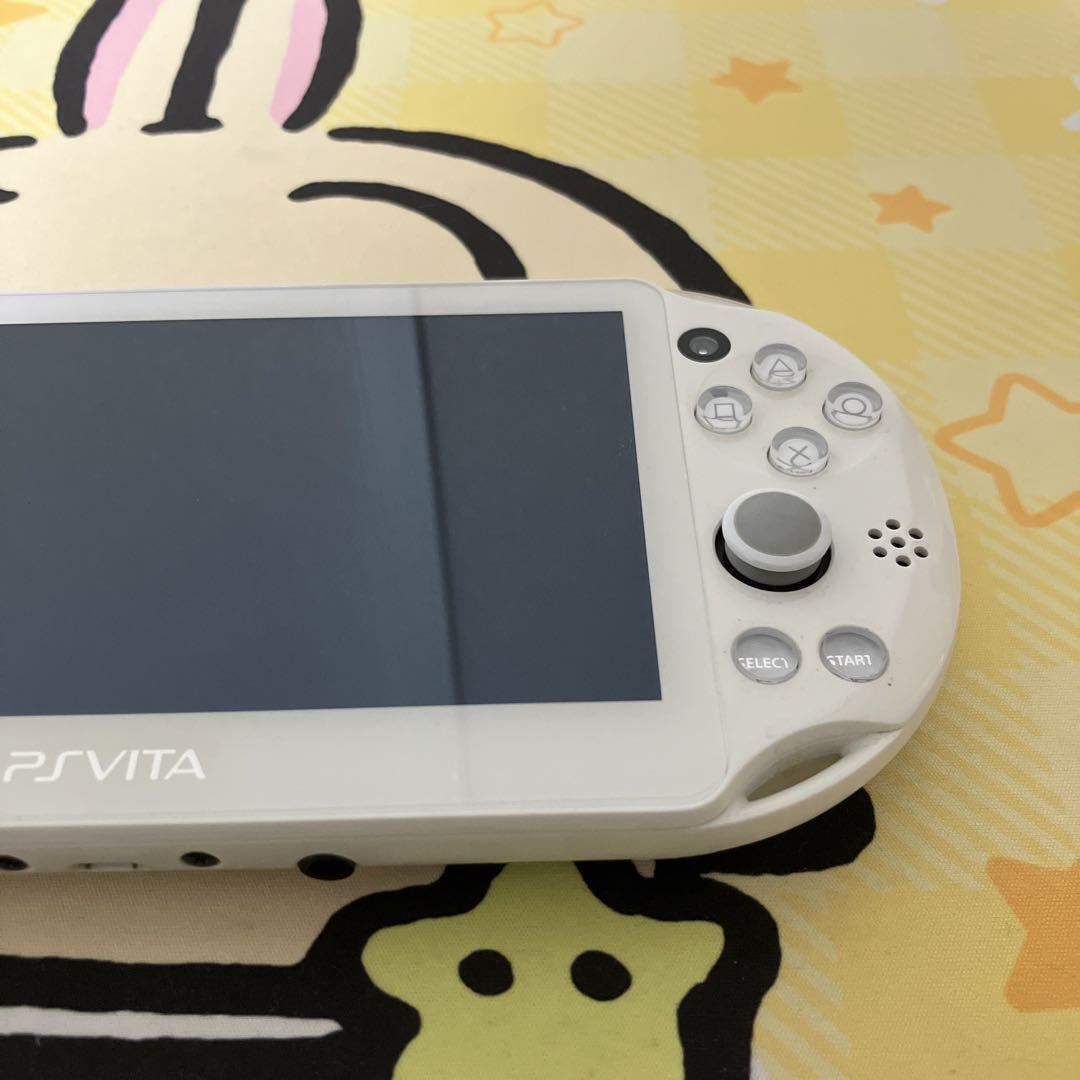psvita 2000 ホワイト　本体のみ