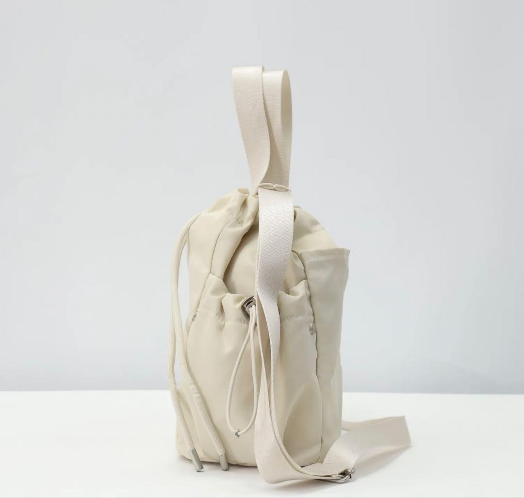 在庫残り1点！大人気韓国限定ノースフェイス　バケットバッグ　ホワイトレーベル