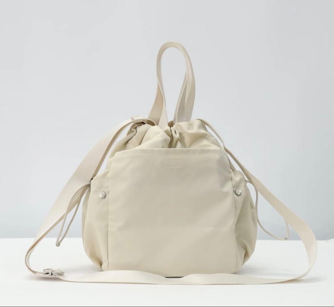 在庫残り1点！大人気韓国限定ノースフェイス　バケットバッグ　ホワイトレーベル