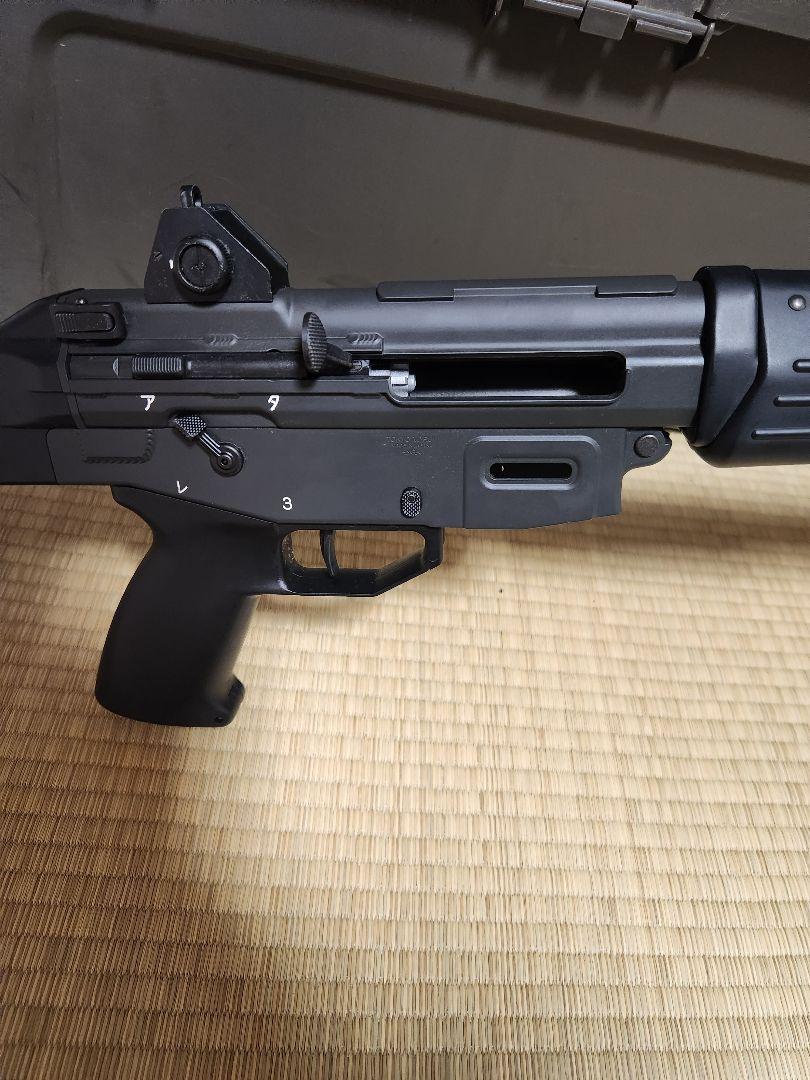 89式小銃(ガスブロ)　固定銃床式　予備マグ1本付き 89式小銃(ガスブロ) 固定銃床式 予備マグ1本付き - メルカリ