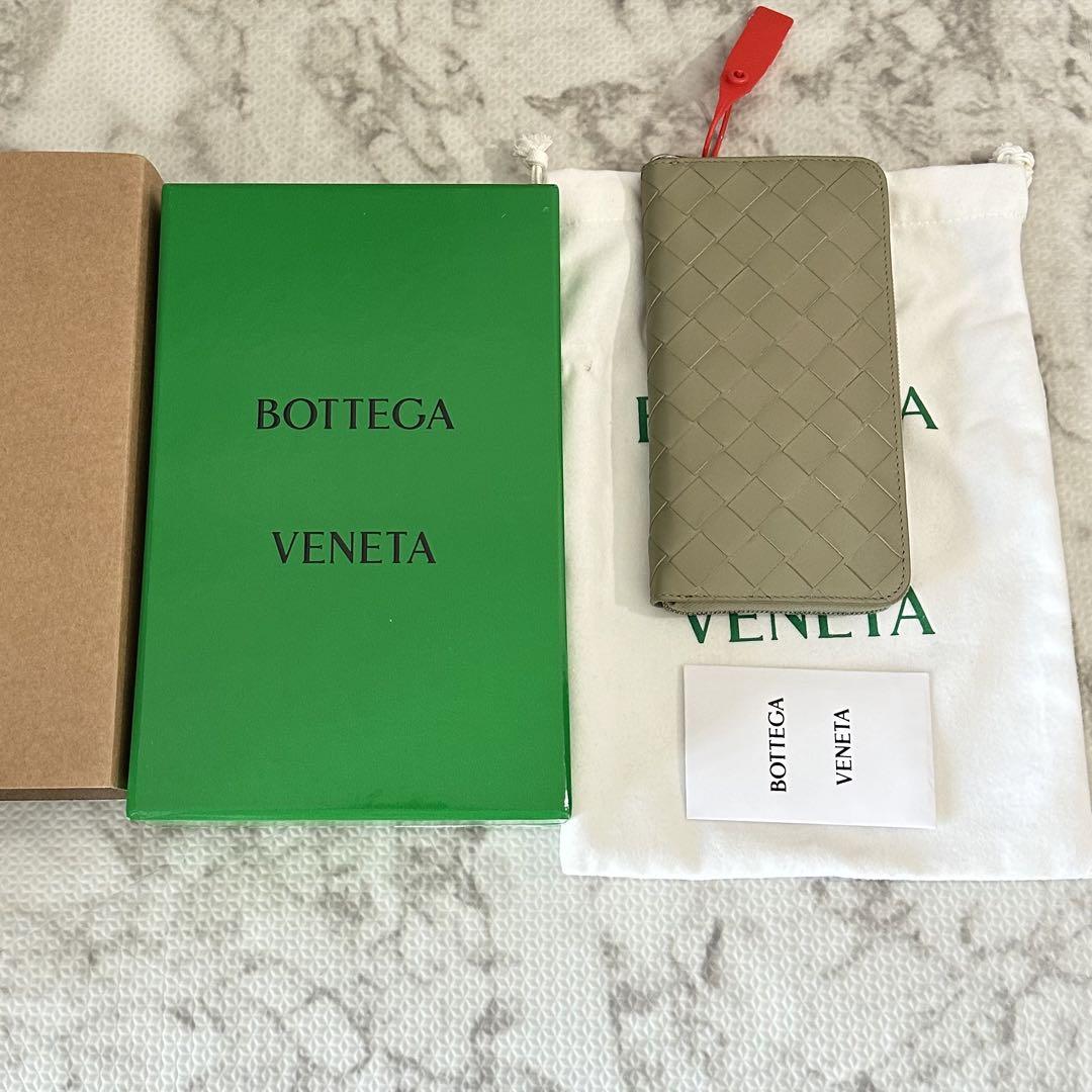 Bottega Veneta イントレチャート ジップアラウンドウォレット 最新