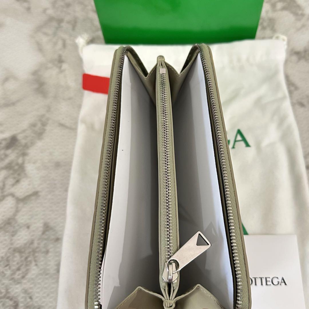Bottega Veneta イントレチャート ジップアラウンドウォレット 最新