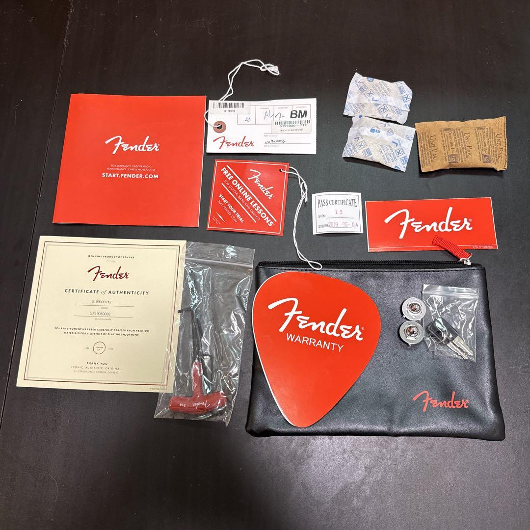 ベース fender  AMERICAN ULTRA JAZZ BASS