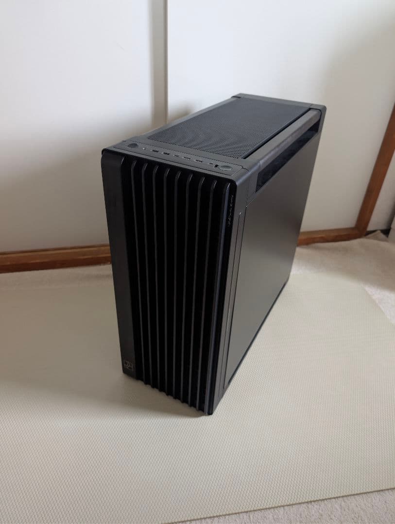 ASUS PA602目立った傷や汚れなし