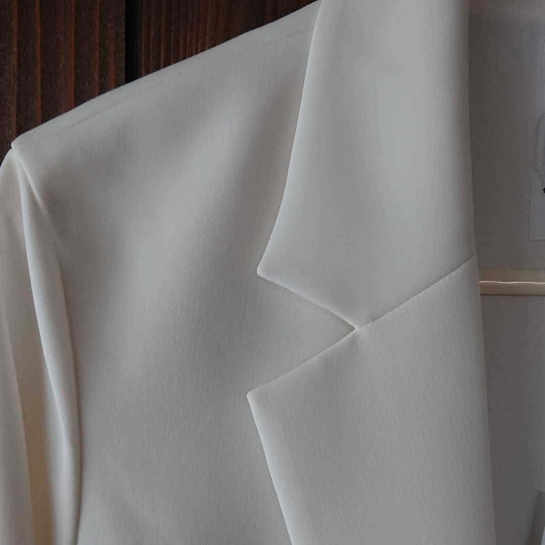 新品未使用☆マイストラーダ☆チェスターコート☆スプリングコート☆膝