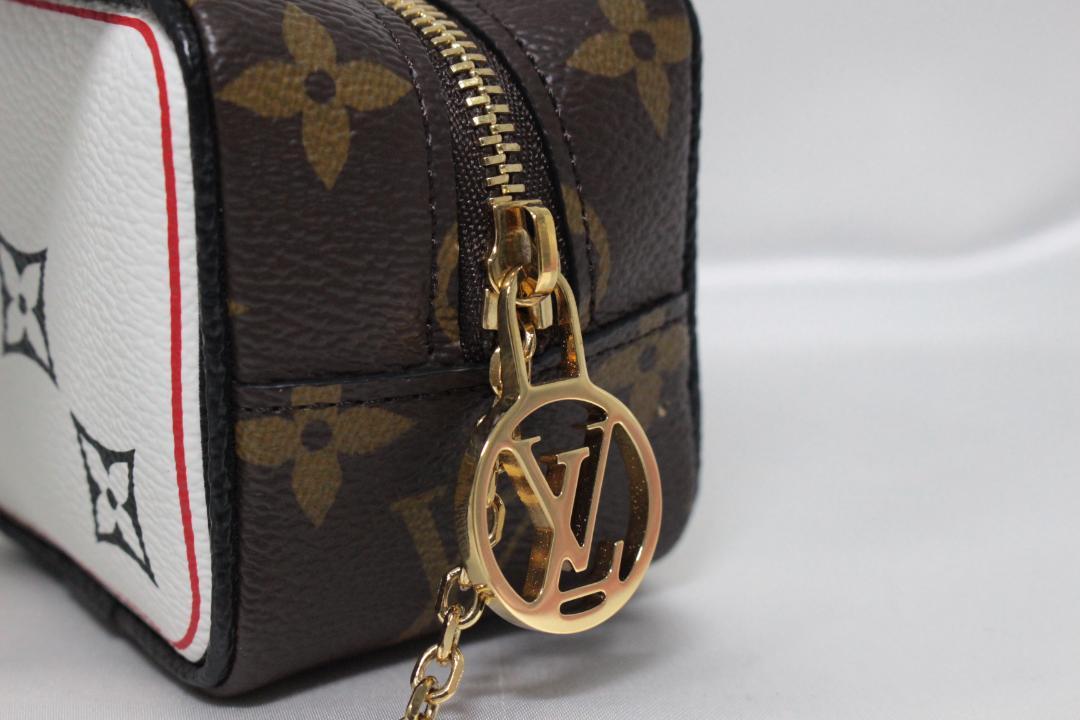【LOUIS VUITTON】ミニポーチ　ポルトモネキューブ