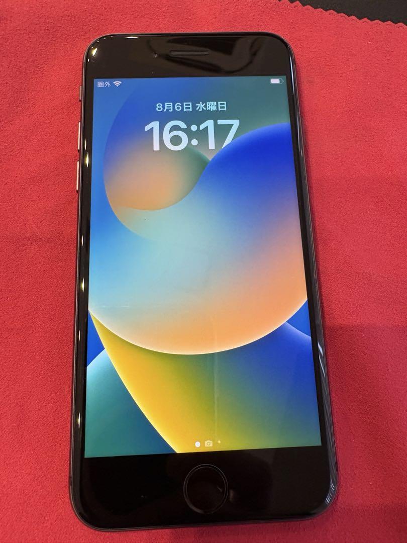 Apple iPhone 8 ブラック 本体 - メルカリ