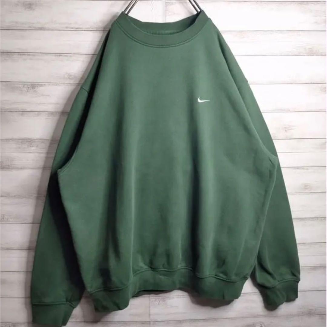 NIKE スウェット　古着　ワンポイント　グリーン