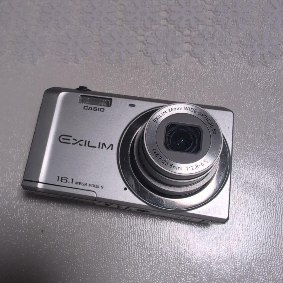 CASIO EXILIM EX-ZS5 2台セットです