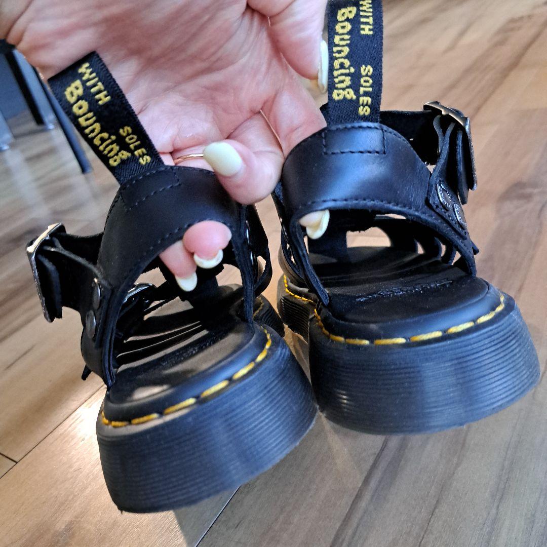 靴 Dr.Martens