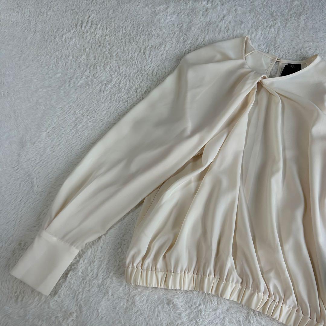 サポートサーフェス 美品 ツイスト アシンメトリーブラウス