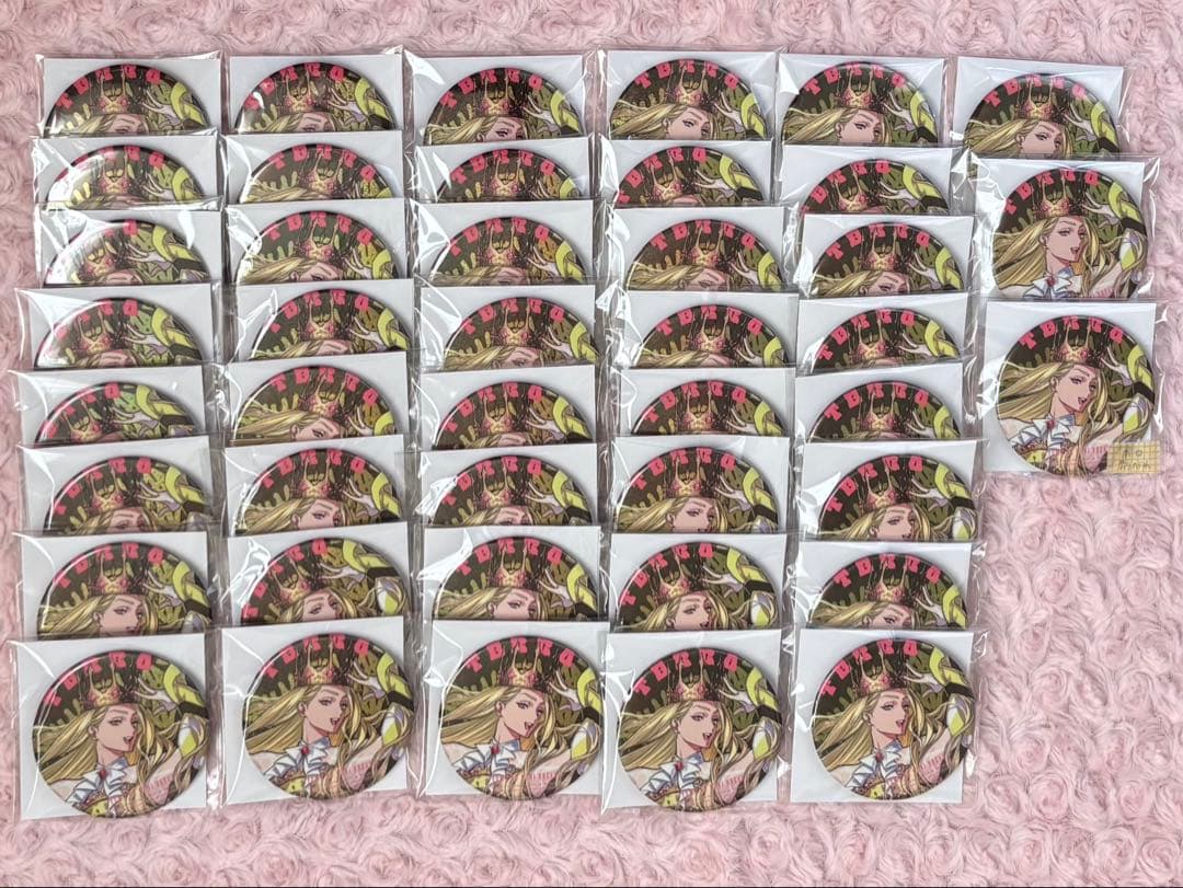 カリスマ テラ 缶バッジ 夢の国ブレイク 43個やや傷や汚れあり